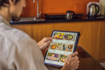 Why Your Digital Menu Needs Better Images (And What You’re Losing With
